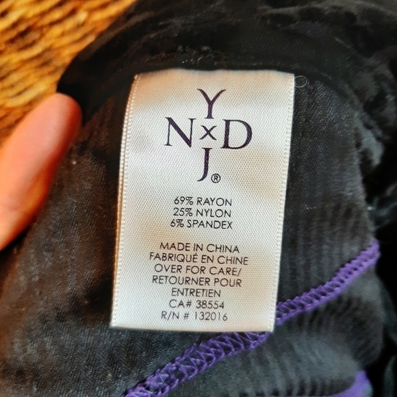 NYDJ Burnout Velvet Tapered Pants 12 Lift Tuck Technology Slim Jaquard - Picture 8 of 9